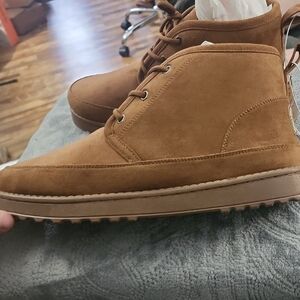 White Mountain Brown Chukka Boots